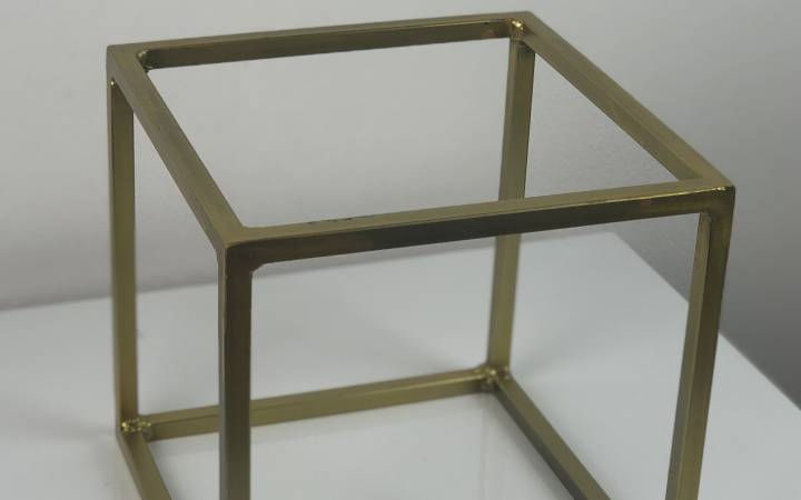 struttura parallelepipedo base quadrata col. oro