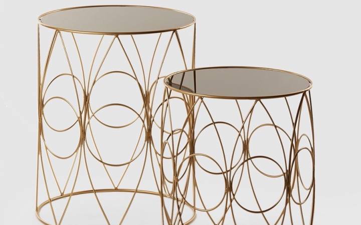 Tavoli Base Oro piano in vetro nero